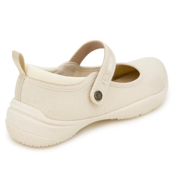 New🌿 J Sport Women's Melody Mary Jane Cream Shoes - Picture 14 of 16